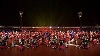 اجرای رقص بامبو با حضور ۱۱ هزار رقصنده در چین