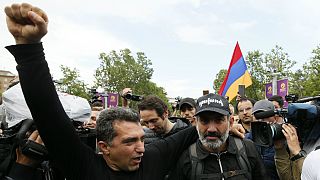 Pashinyan assume-se como "o candidato do povo" e pode ser o eleito
