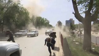 Kabil'de çifte saldırı: En az 21 ölü