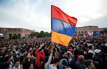 Oposição arménia continua na rua