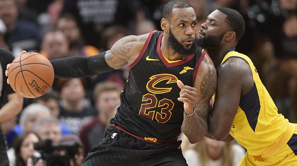 NBA'de LeBron James fırtına gibi esti NBA'de LeBron James fırtına gibi esti