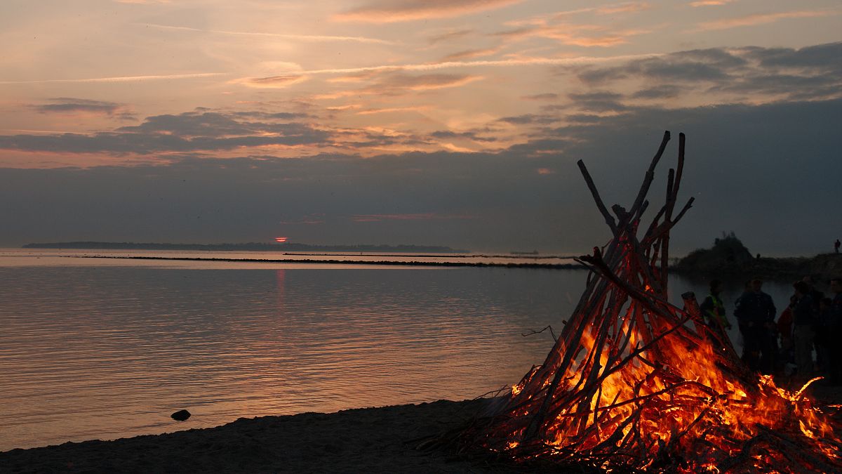 İsveçliler bir Şaman geleneği olan Valborg'u kutluyor