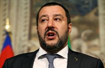 Lässt der Lega-Chef Berlusconi fallen, um mit 5-Sterne eine Regierung zu bilden?