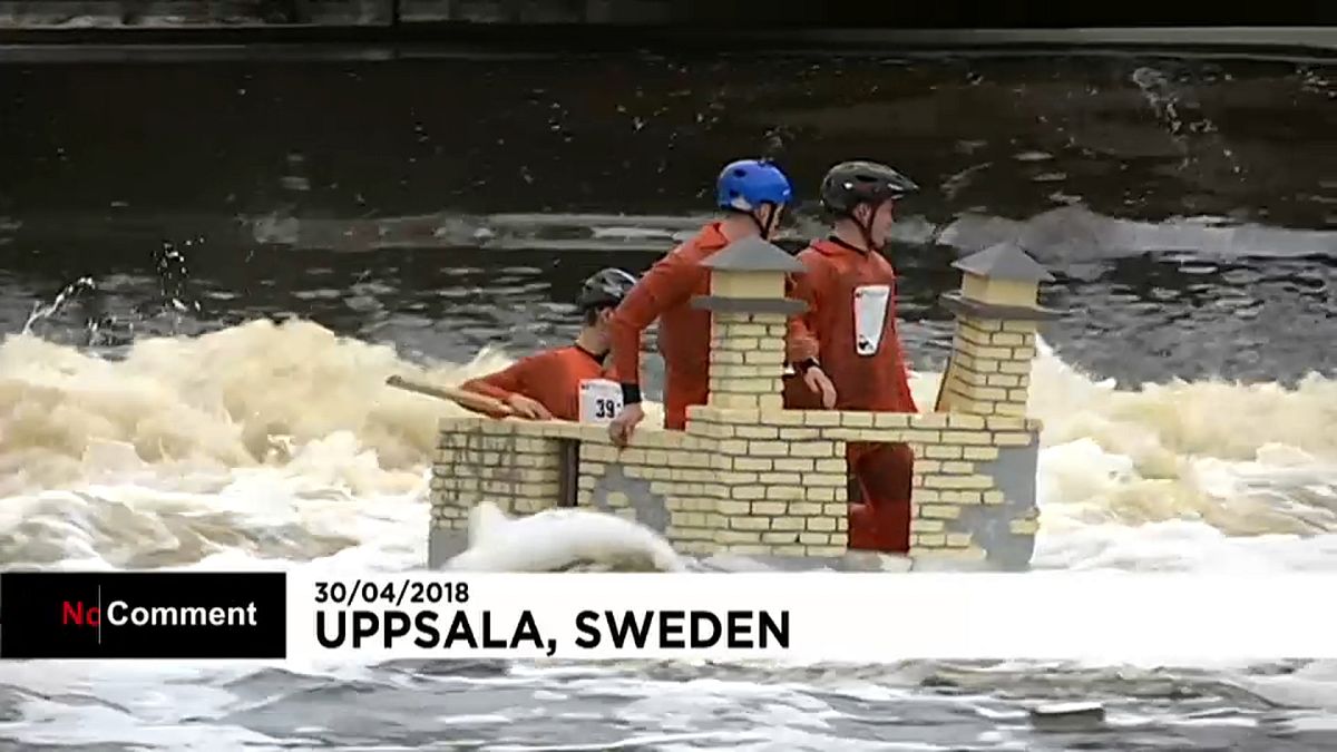 شاهد: طلاب السويد يتفنون في صنع القوارب الطريفة احتفالا بقدوم الربيع
