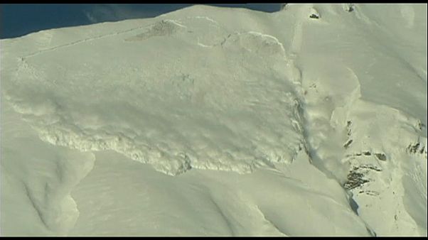 Swiss Alps: Six die in bad weather Swiss Alps: Six die in bad weather