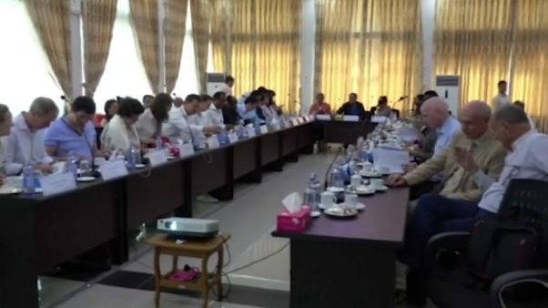 Rohingya: Diplomatici ONU in visita in Birmania Rohingya: Diplomatici ONU in visita in Birmania