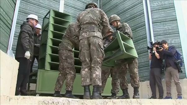 Las dos Coreas retiran sus altavoces de propaganda en la frontera Las dos Coreas retiran sus altavoces de propaganda en la frontera