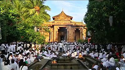 Millions of Buddhists in Sri Lanka celebrate Buddha's birthday