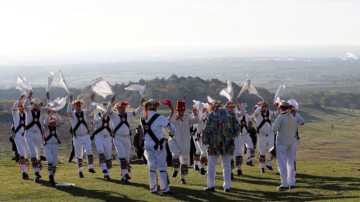 Jingle Bells: May Day Morris dancing in England