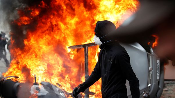 Παρίσι - Πρωτομαγιά: Επεισόδια και βανδαλισμοί Παρίσι - Πρωτομαγιά: Επεισόδια και βανδαλισμοί