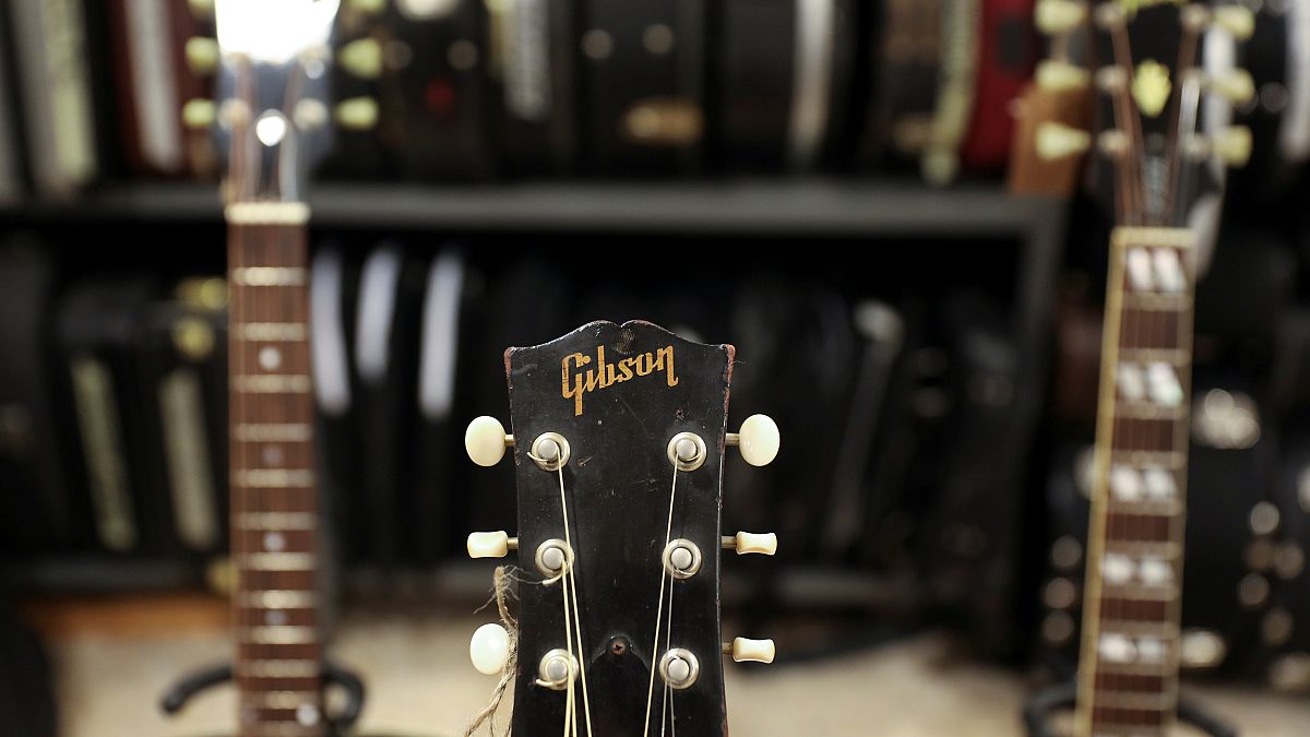 Αίτηση πτώχευσης από τις κιθάρες Gibson