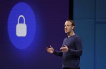 Charmeoffensive bei Facebook: Neue Löschfunktion und Dating-Angebot