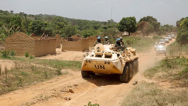 Orta Afrika Cumhuriyeti'nde kiliseye silahlı saldırı: En az 16 ölü Orta Afrika Cumhuriyeti'nde kiliseye silahlı saldırı: En az 16 ölü
