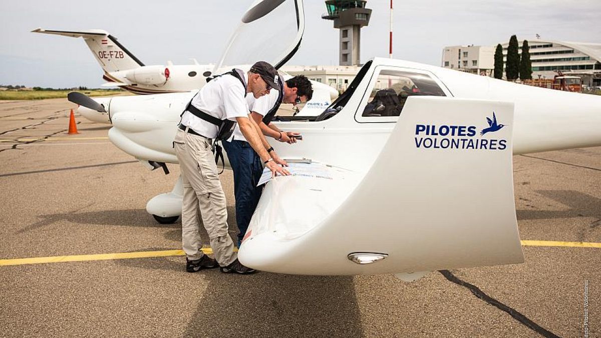Startklar: 2 Piloten retten mit eigenem Flugzeug Flüchtlinge aus dem Mittelmeer