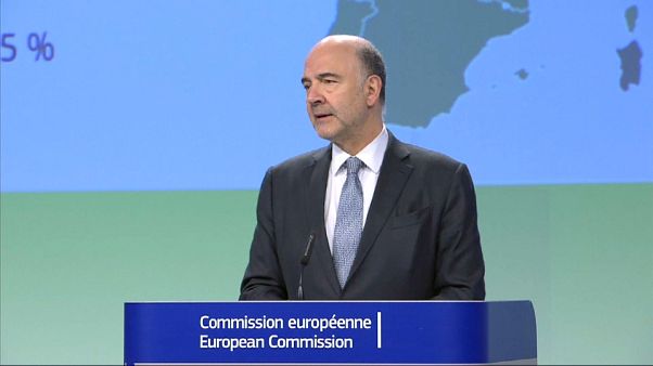 Commissione UE: bene i dati sulla crescita economica, ma si approfitti per fare riforme anti-crisi Commissione UE: bene i dati sulla crescita economica, ma si approfitti per fare riforme anti-crisi