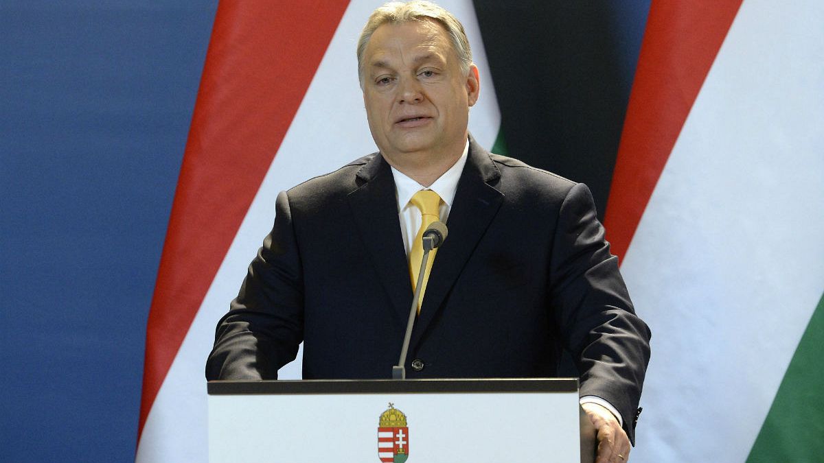 Orbán: kitesszük Magyarországról, aki az illegális bevándorlást támogatja