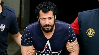 İzmir'de tutuklanan El Haddavi Suriye’deki 700 kişilik katliamı kabul etti