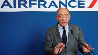 استقالة رئيس مجلس إدارة "إير فرانس" بسبب رفض الموظفين مشروع إتفاق زيادة الرواتب