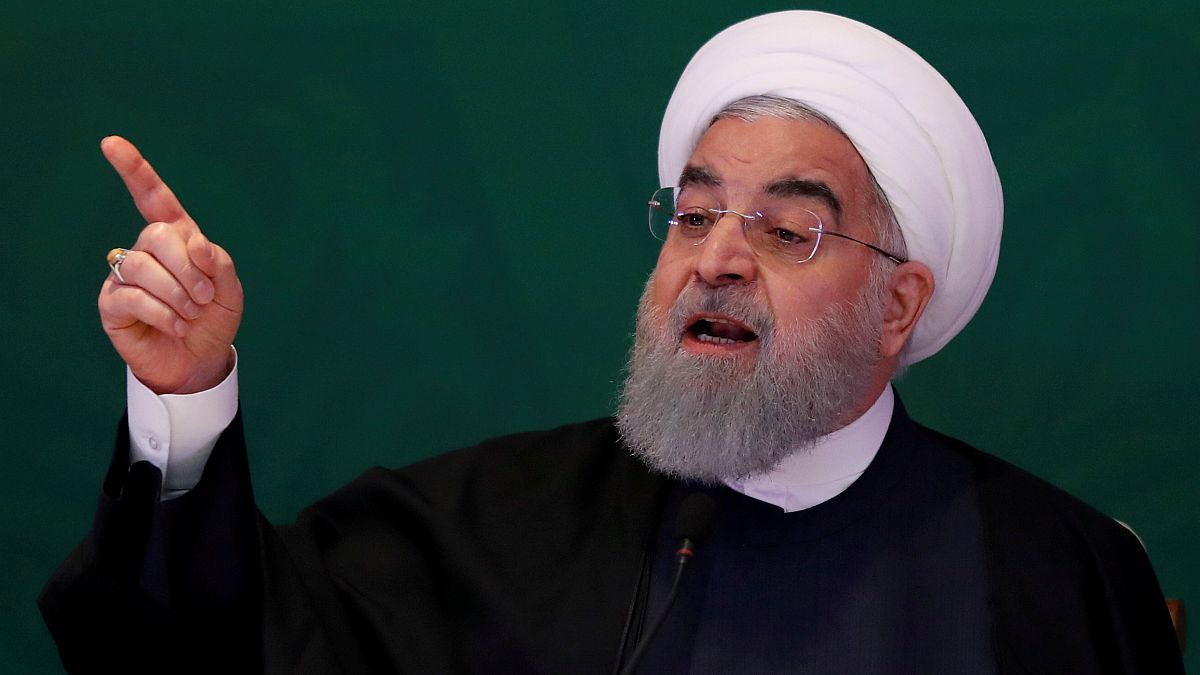 روحاني ينتقد حظر تطبيق تليغرام في بلاده من طرف السلطة القضائية 