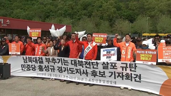 Güney Koreli aktivistler Kim Jong Un ve Kuzey Kore'yi riyakarlıkla suçladı Güney Koreli aktivistler Kim Jong Un ve Kuzey Kore'yi riyakarlıkla suçladı
