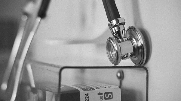 ‘Human error’ leaves 1,500 UK doctors in limbo after job offers are pulled ‘Human error’ leaves 1,500 UK doctors in limbo after job offers are pulled