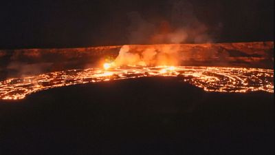 Timelapse video captures lava flowing from Hawaii's Kilauea Volcano