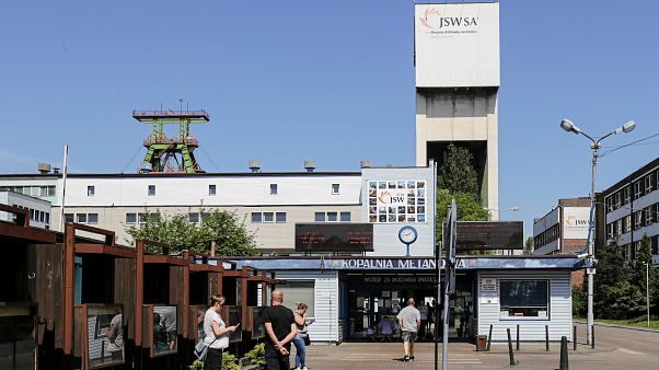 Polonya'da kömür madeni çöktü Polonya'da kömür madeni çöktü