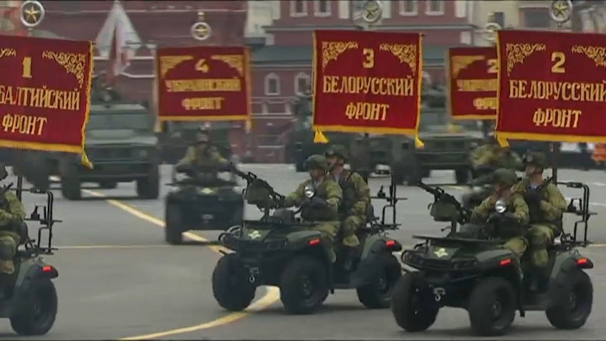 روسيا تستعرض قواتها في ذكرى الحرب العظمى