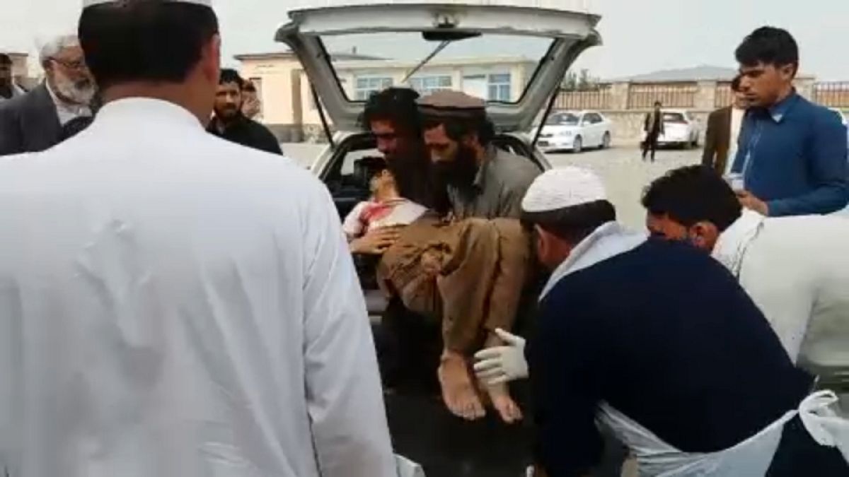 Mecsetben robbantottak Afganisztánban