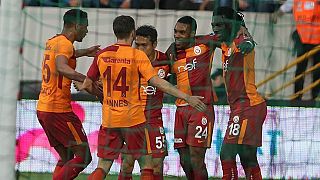 Galatasaray Akhisar deplasmanını kayıpsız geçti