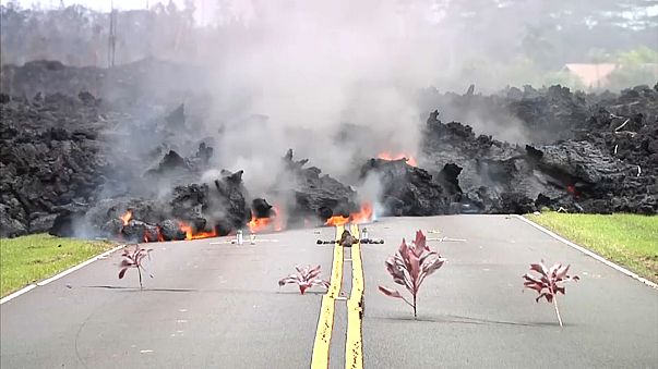 Resultado de imagem para vulcao casas destruidas havai