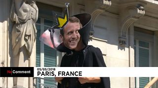 "Fête à Macron" : les manifestants demandent des comptes au président français