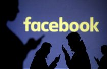 Οι Αμερικανοί δεν εγκαταλείπουν το Facebook