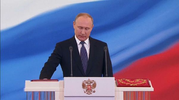 Putin dördüncü defa başkan Putin dördüncü defa başkan