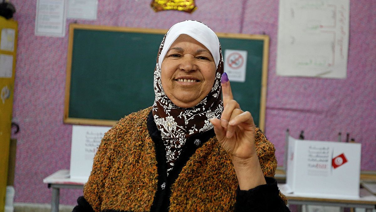 Выборы в Тунисе: побеждают умеренные исламисты