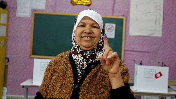 Выборы в Тунисе: побеждают умеренные исламисты Выборы в Тунисе: побеждают умеренные исламисты
