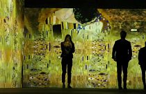 Arte de Gustav Klimt contada em video mapping em Paris