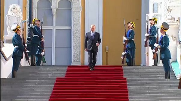 Κανένας... χρησμός από την ορκωμοσία Πούτιν Κανένας... χρησμός από την ορκωμοσία Πούτιν