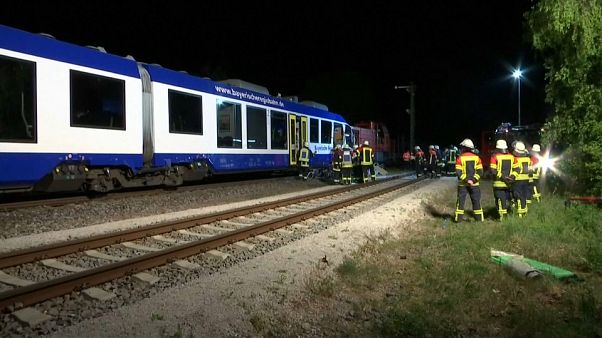 Dos muertos tras colisión de trenes en Alemania Dos muertos tras colisión de trenes en Alemania