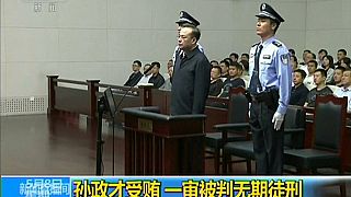 Cina, ex dirigente del Pc condannato all'ergastolo per corruzione