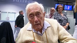 El centenario australiano David Goodall visita la clínica de Basilea que le ayudará a morir