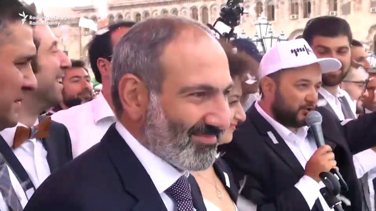 Nikol Pashinián es elegido nuevo primer ministro de Armenia