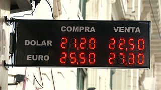 Argentina pedirá ayuda al FMI para afrontar el desplome del peso