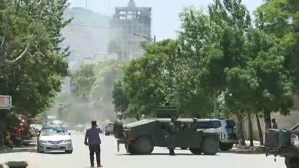 Al menos 8 muertos en dos ataques con bomba en Kabul Al menos 8 muertos en dos ataques con bomba en Kabul