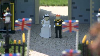 Casamento real feito de Legos