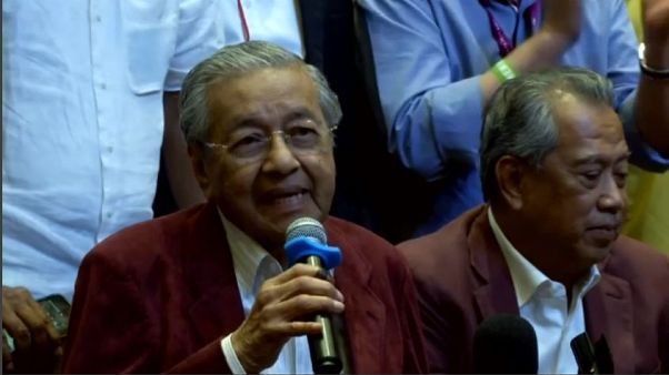 Malesia: Mahathir, il Premier più anziano del mondo Malesia: Mahathir, il Premier più anziano del mondo