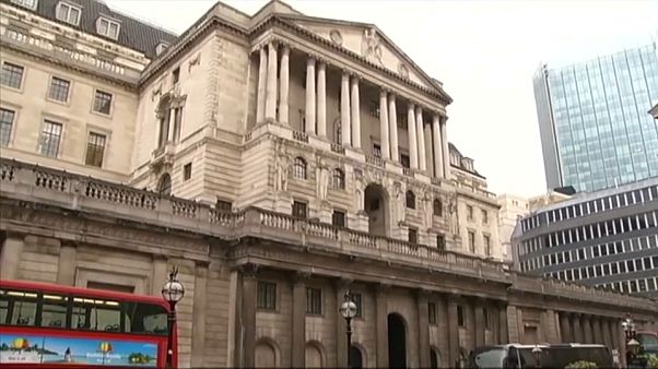 El Banco de Inglaterra mantiene los tipos de interés invariables El Banco de Inglaterra mantiene los tipos de interés invariables