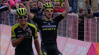 Liderato para Yates y triunfo de etapa para Chaves en el Giro