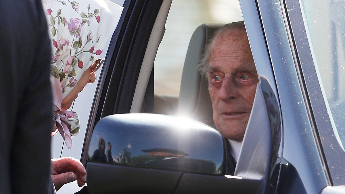 Ο 96χρονος πρίγκιπας Φίλιππος εμφανίστηκε οδηγώντας σε ιππική επίδειξη