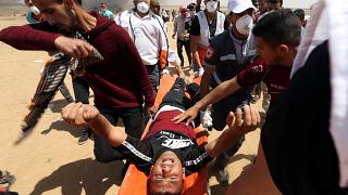 قتلى وجرحى في صفوف الفلسطينيين في احتجاجات مسيرة العودة 